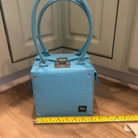 tru brand aqua blue Crocodile-Embossed style Women's box bag - Picture 3 of 14